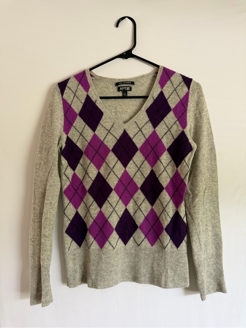 Apt.9 Cashmere Sweater Sz M Gray Purple Argyle V Neck Preppy Academic Top Class